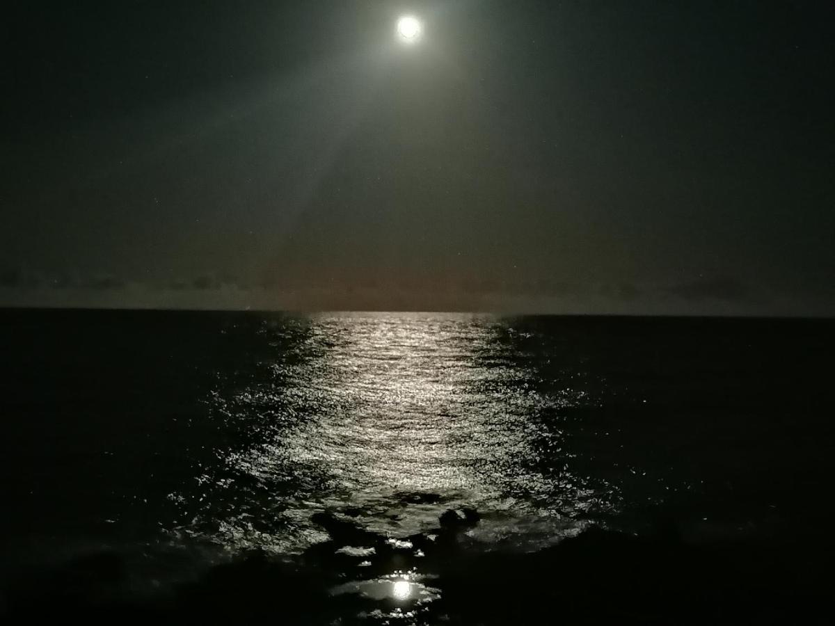 Blue Sea. Tony Frias. Las Eras. Arico - Tenerife. Arico el Nuevo Екстер'єр фото